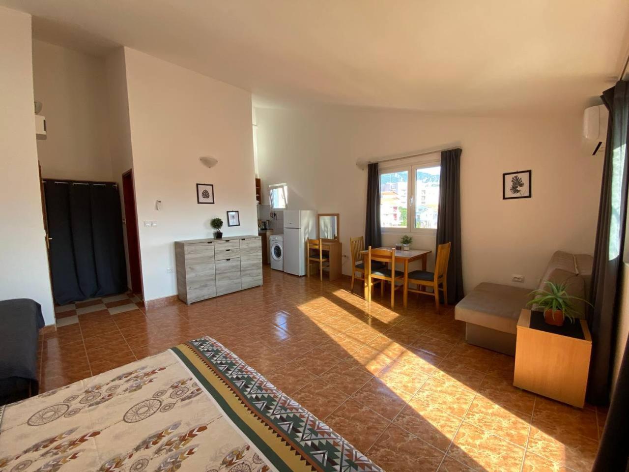 Alina'S Apartment Bečići Exteriér fotografie